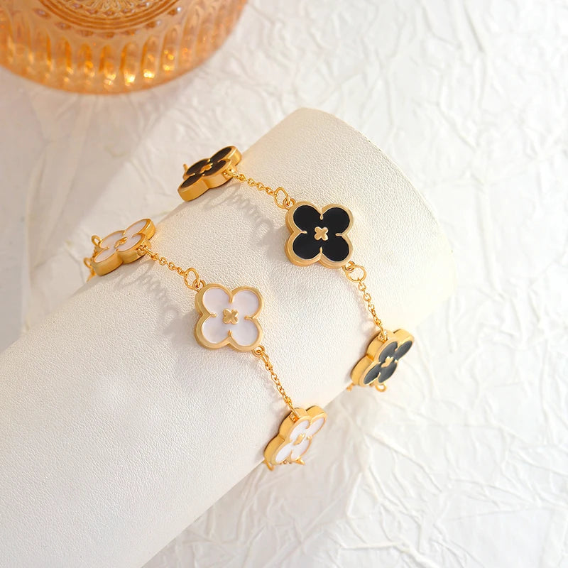 Chic Clover Charm Bracelet