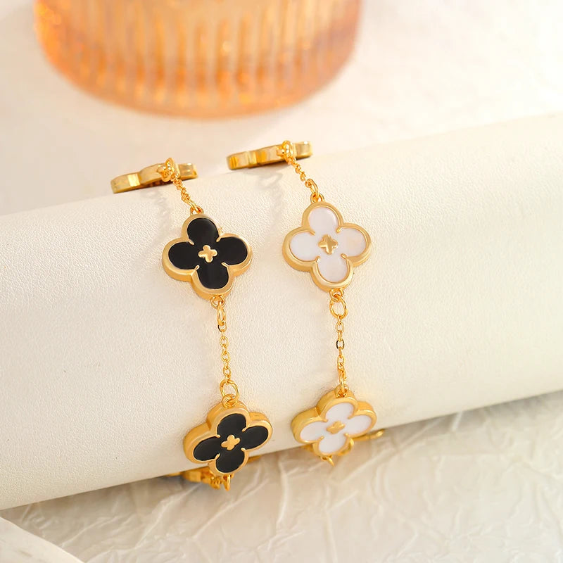 Chic Clover Charm Bracelet